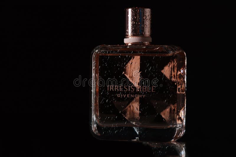 Givenchy Into the Blue
